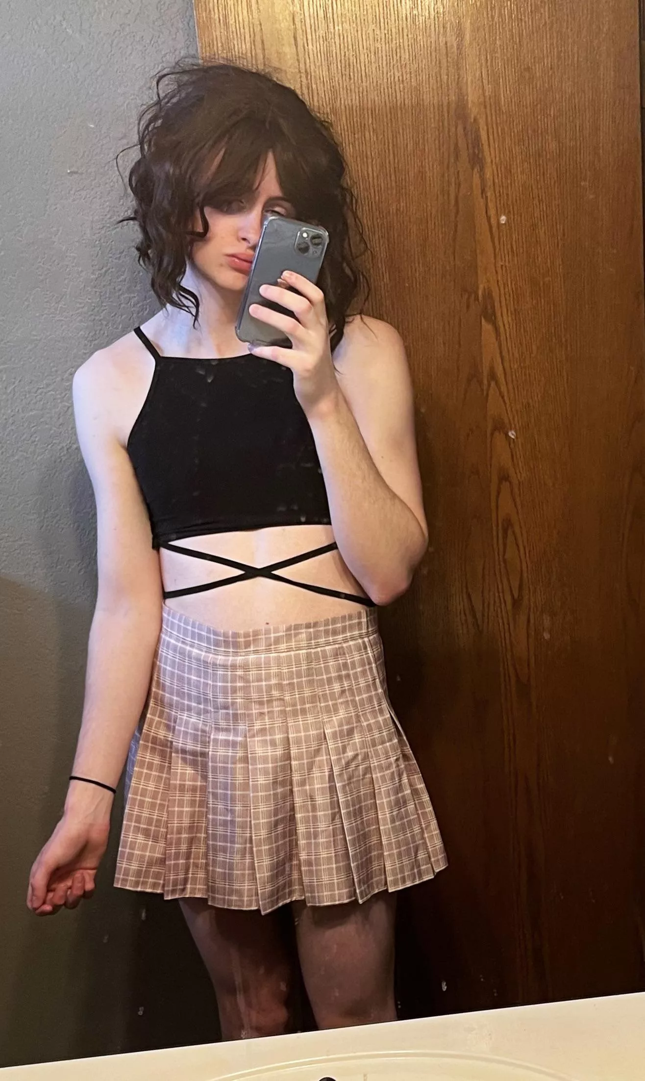 Heyy do you think brunettes are cute?