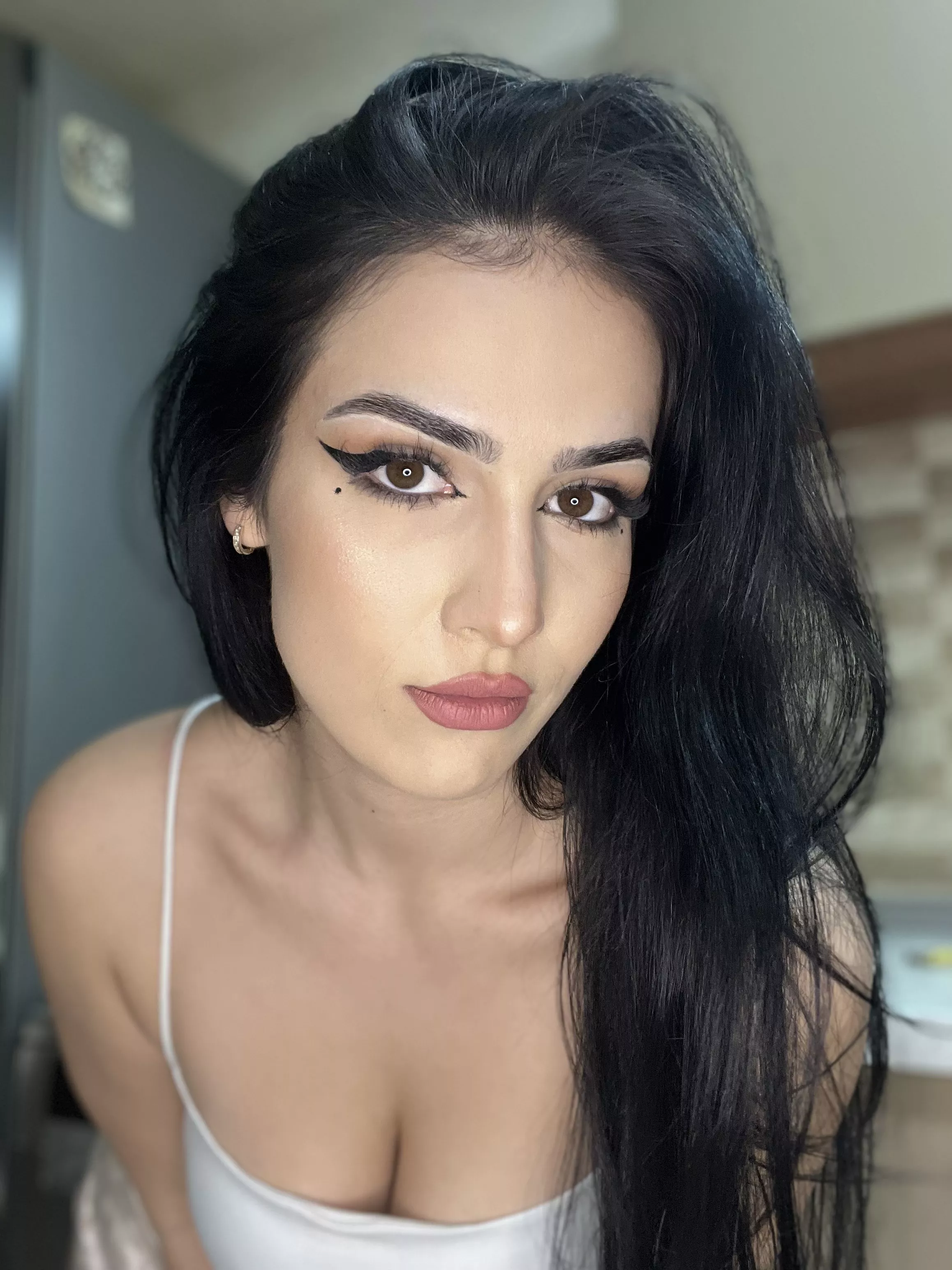 Hi baby, I want to play with your cock now.👅🥰