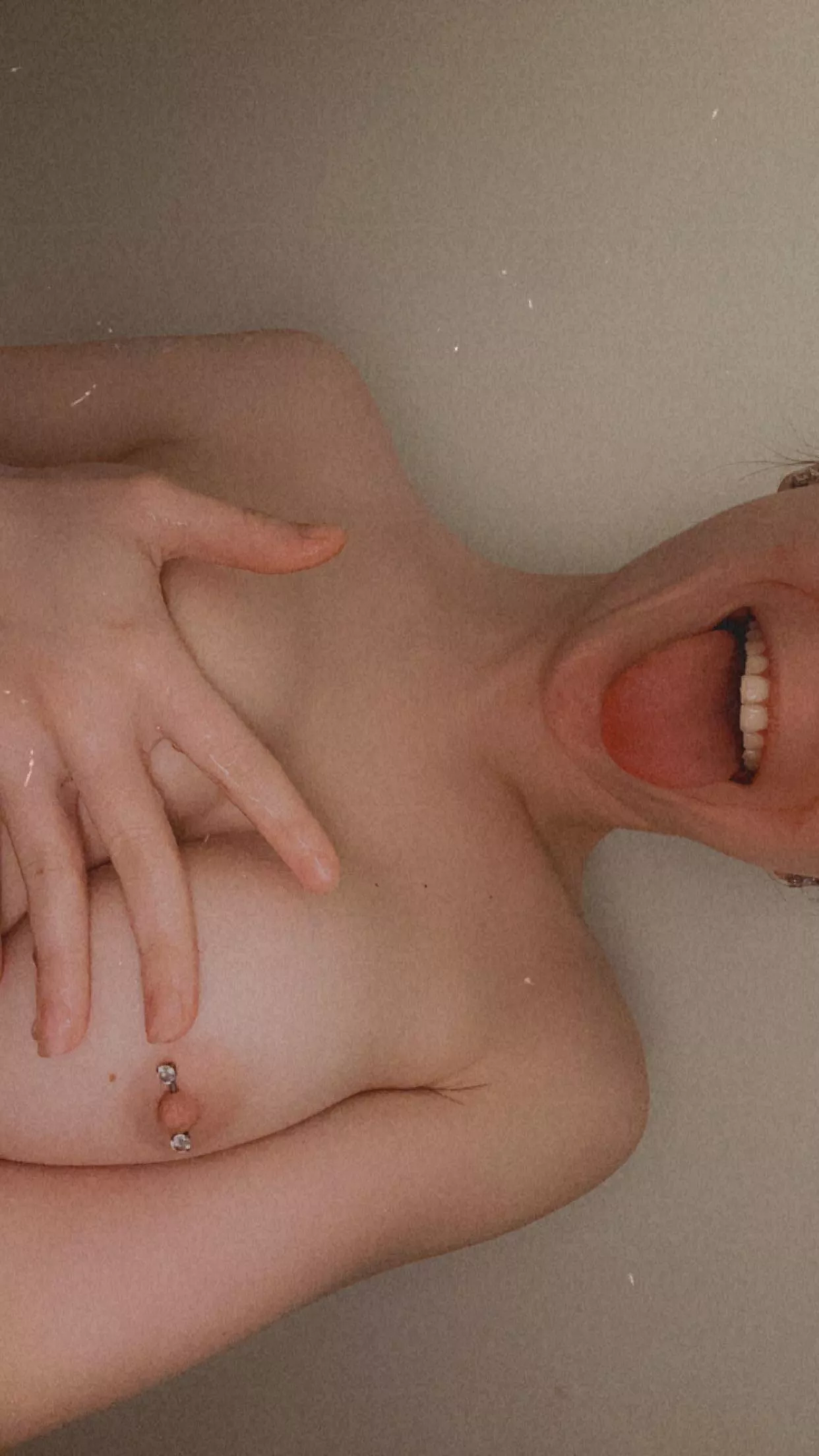 I like being titty fucked 😛