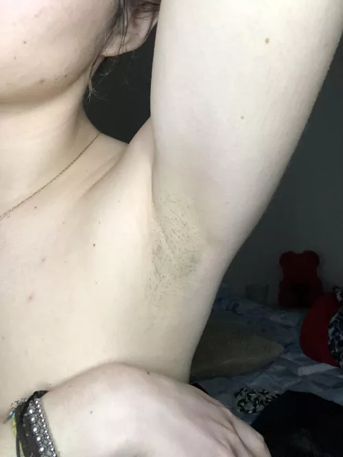 I like so much my armpit