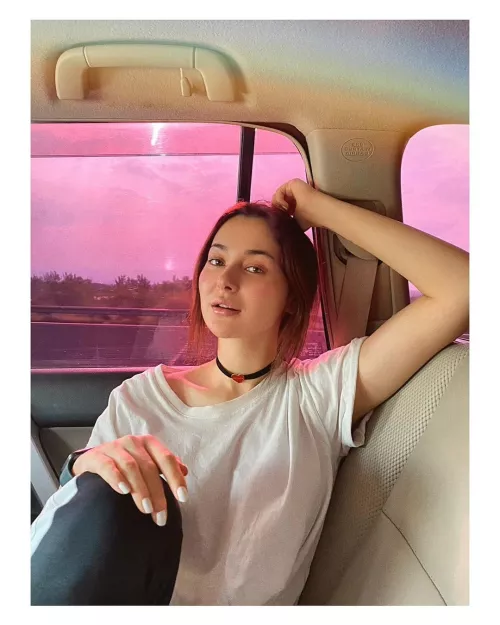 i would bang her on that back seat and creampie her