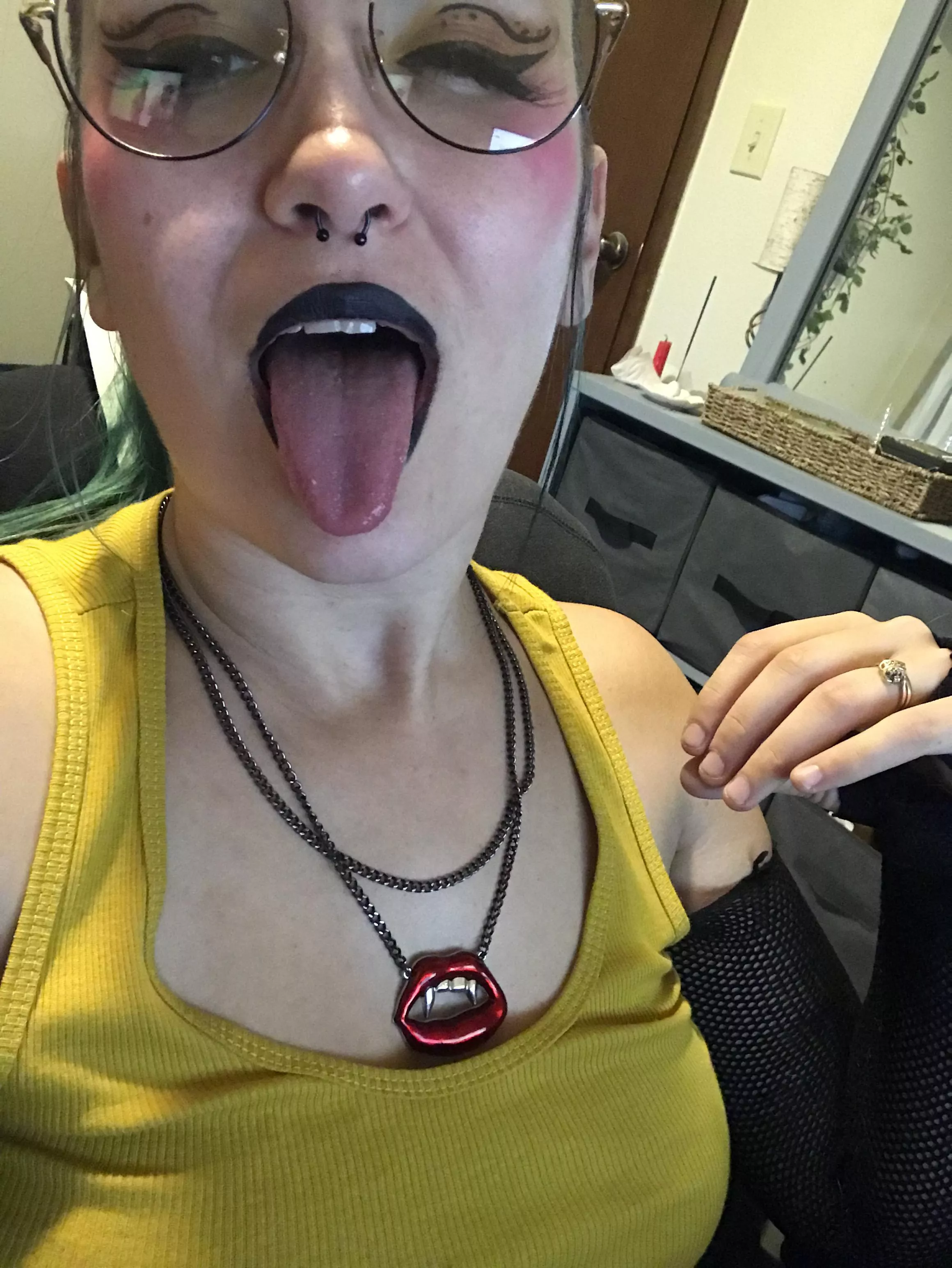 It's okay, I've got glasses on...