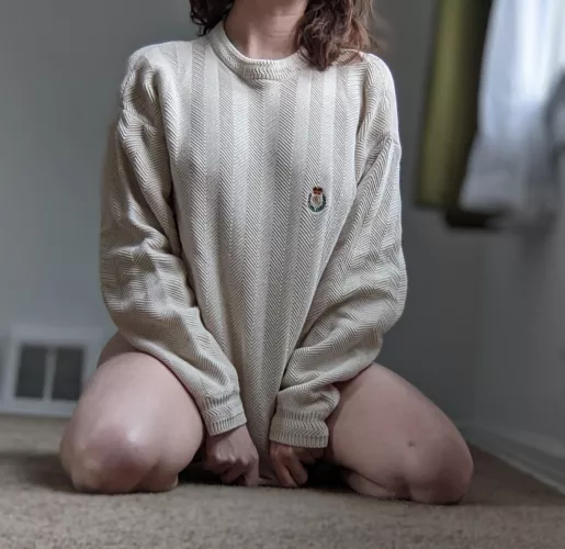Living in baggy sweaters with no pants this winter [F]
