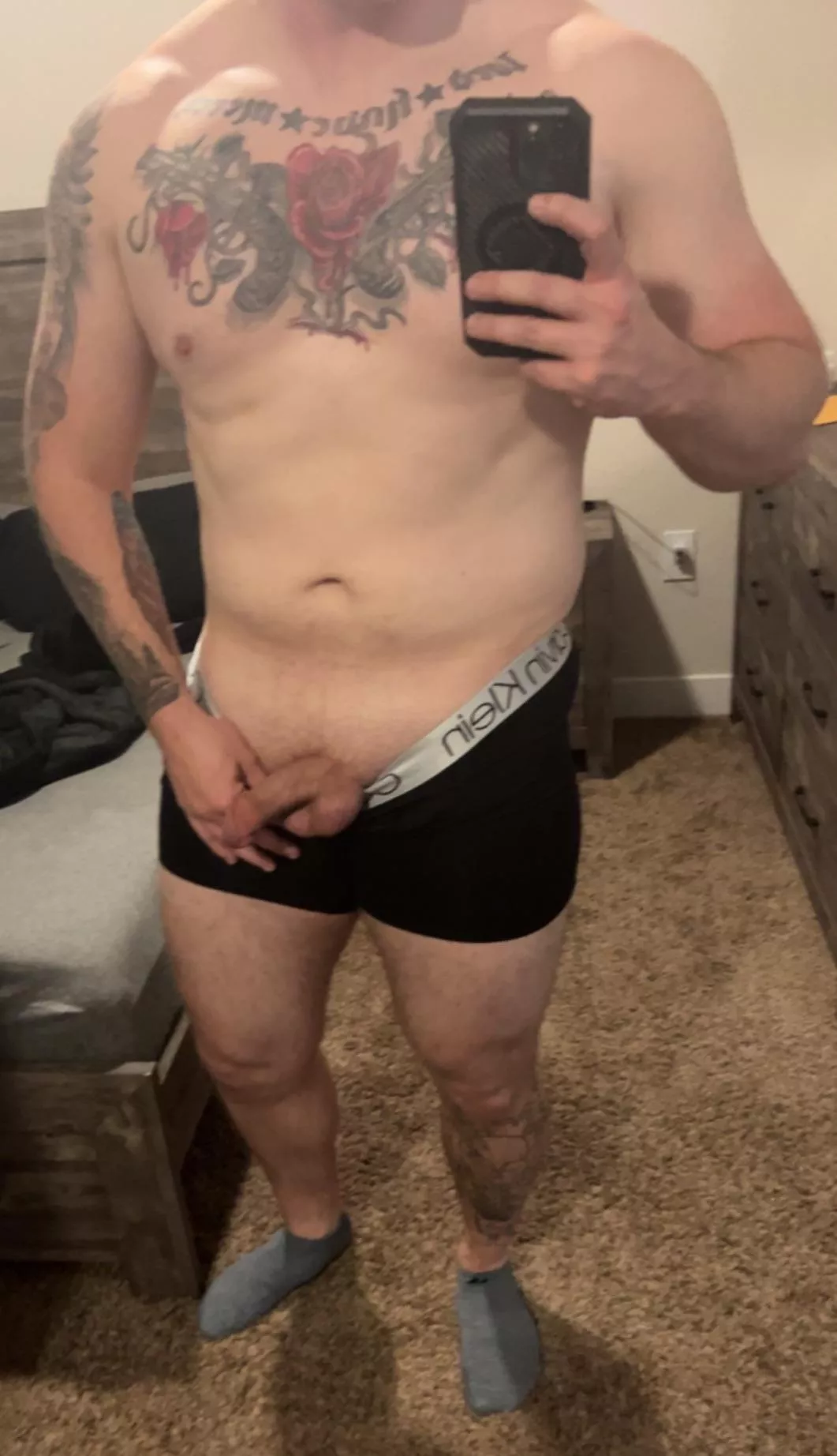 (M) First time sharing my body, be gentle but honest! Tips welcome!