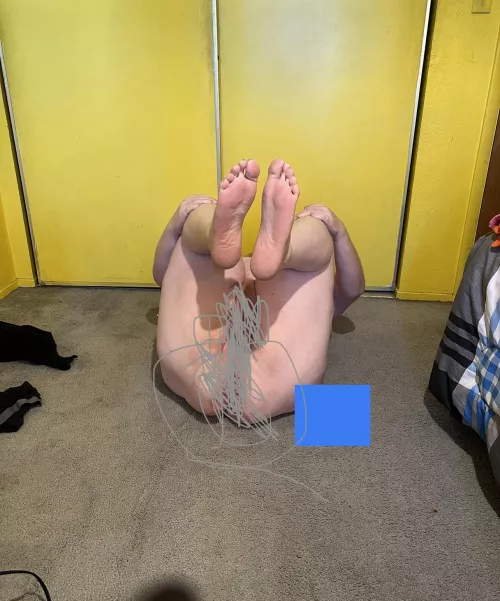 My feet need tickled