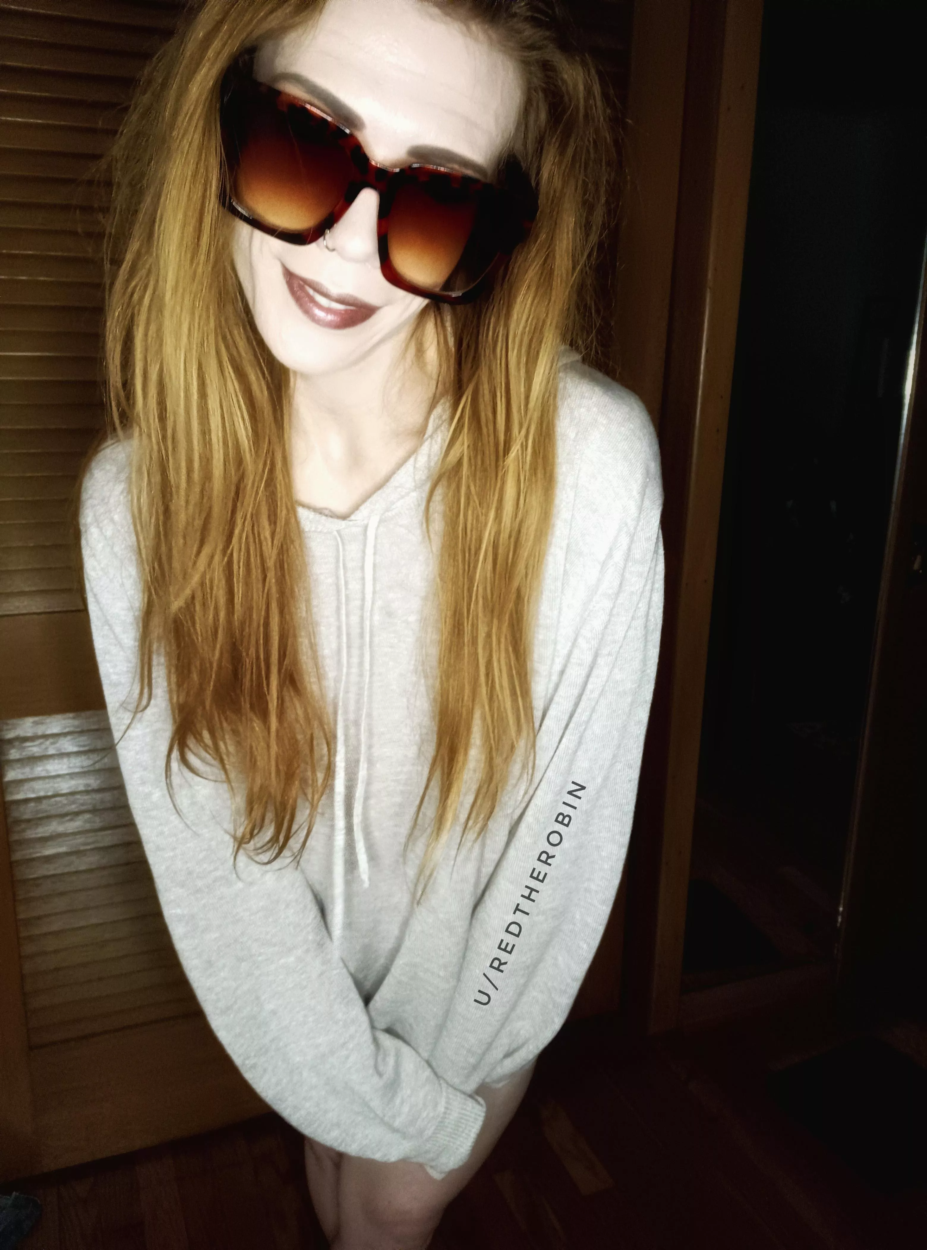 My hair is getting so long...I need to get a trim and some layers (F)