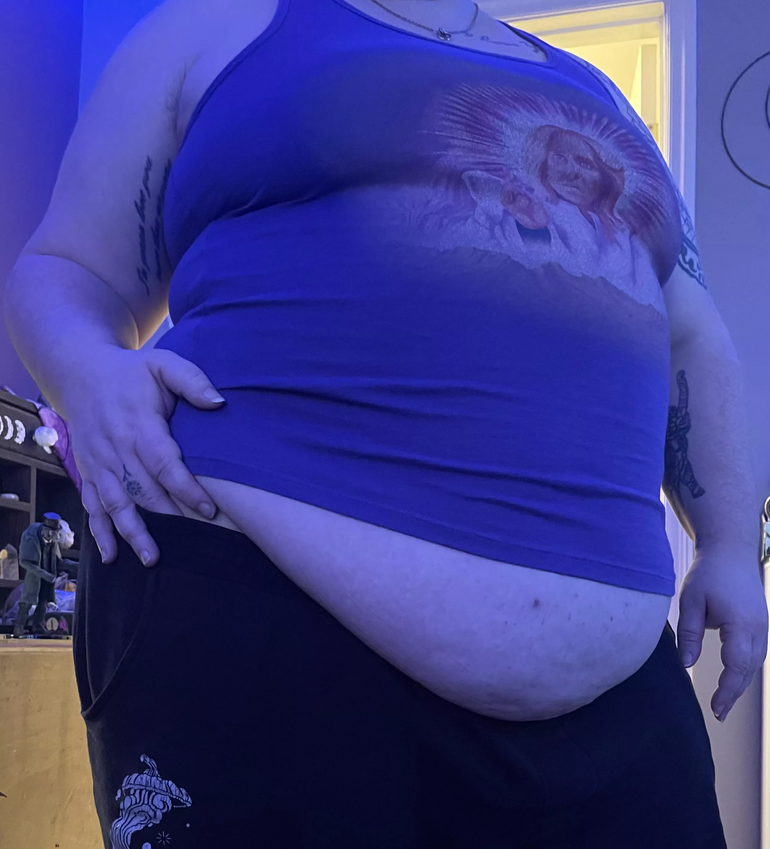 My shirt is getting too small! Think I could still wear this out? 🙈