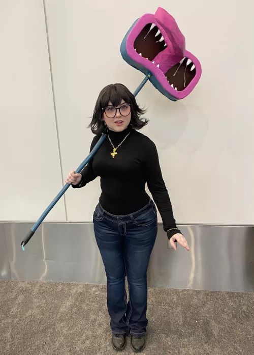My Shizuku cosplay from Hunter x Hunter! First time making a prop :’)
