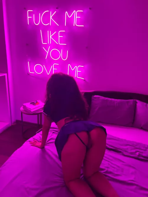 Neflix and Chill or u want to Doggy and FCK me ?