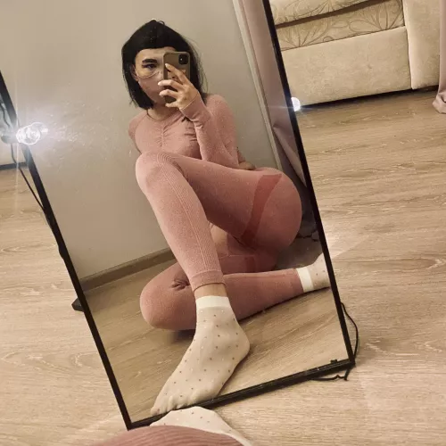 New here 💕 what u think?