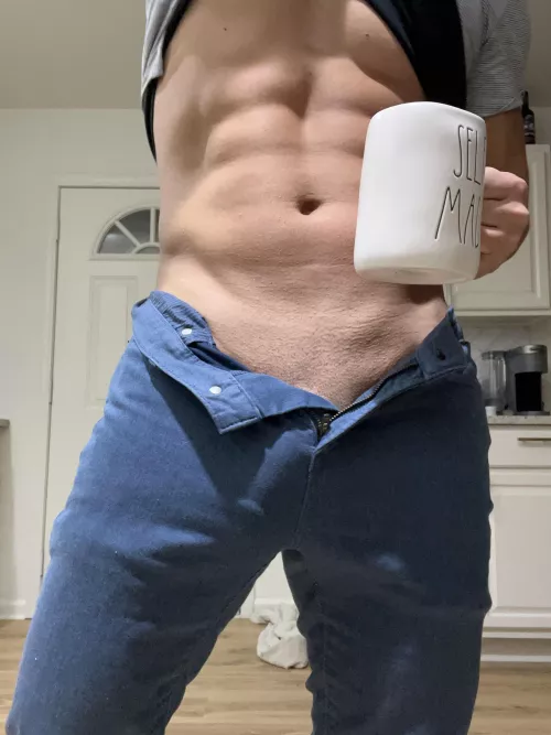 Not even 6am here and the coffee babes are already doing their magic! Thank you and good morning!