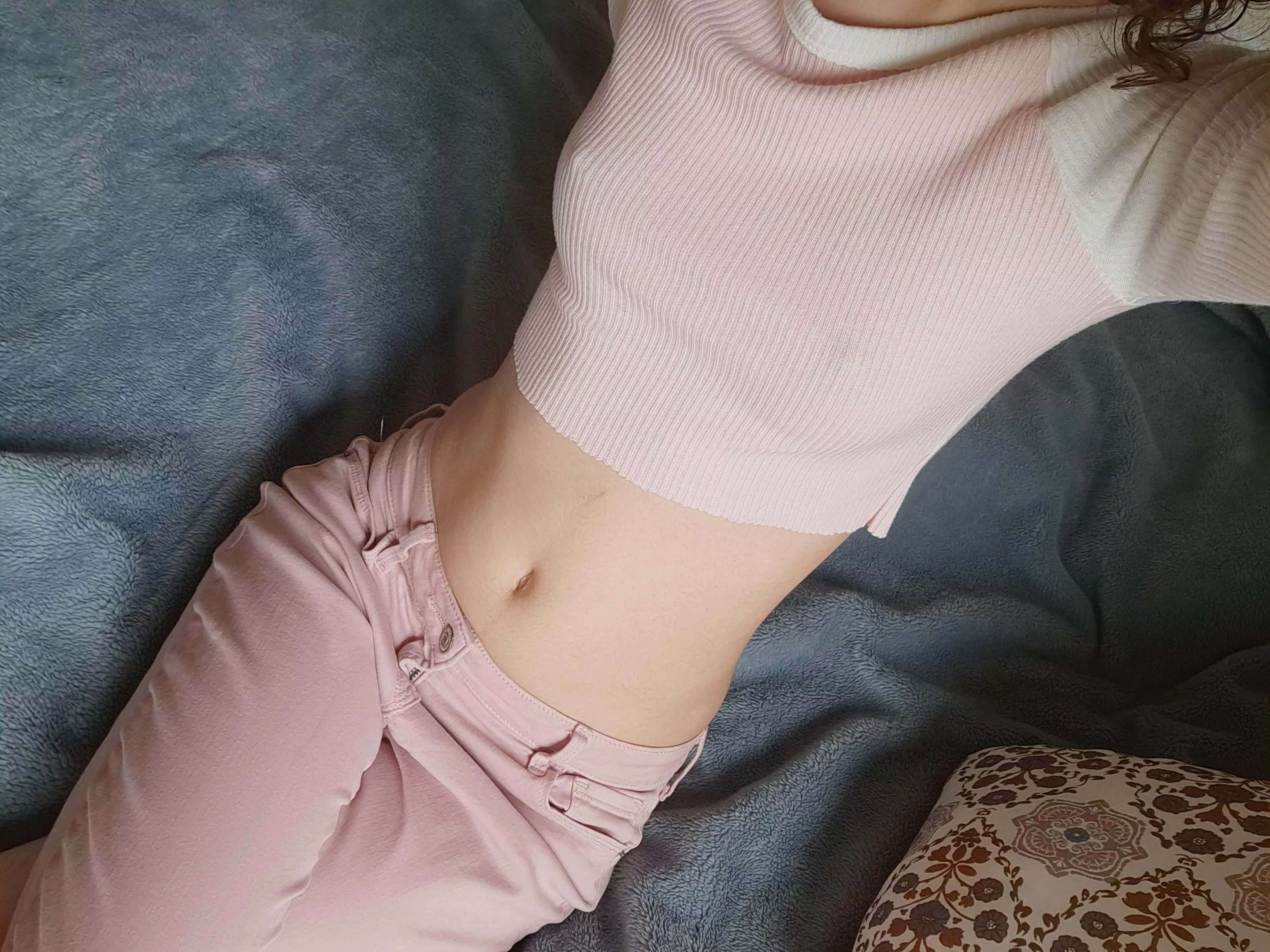 Not my usual style, but a crop top is super cute!