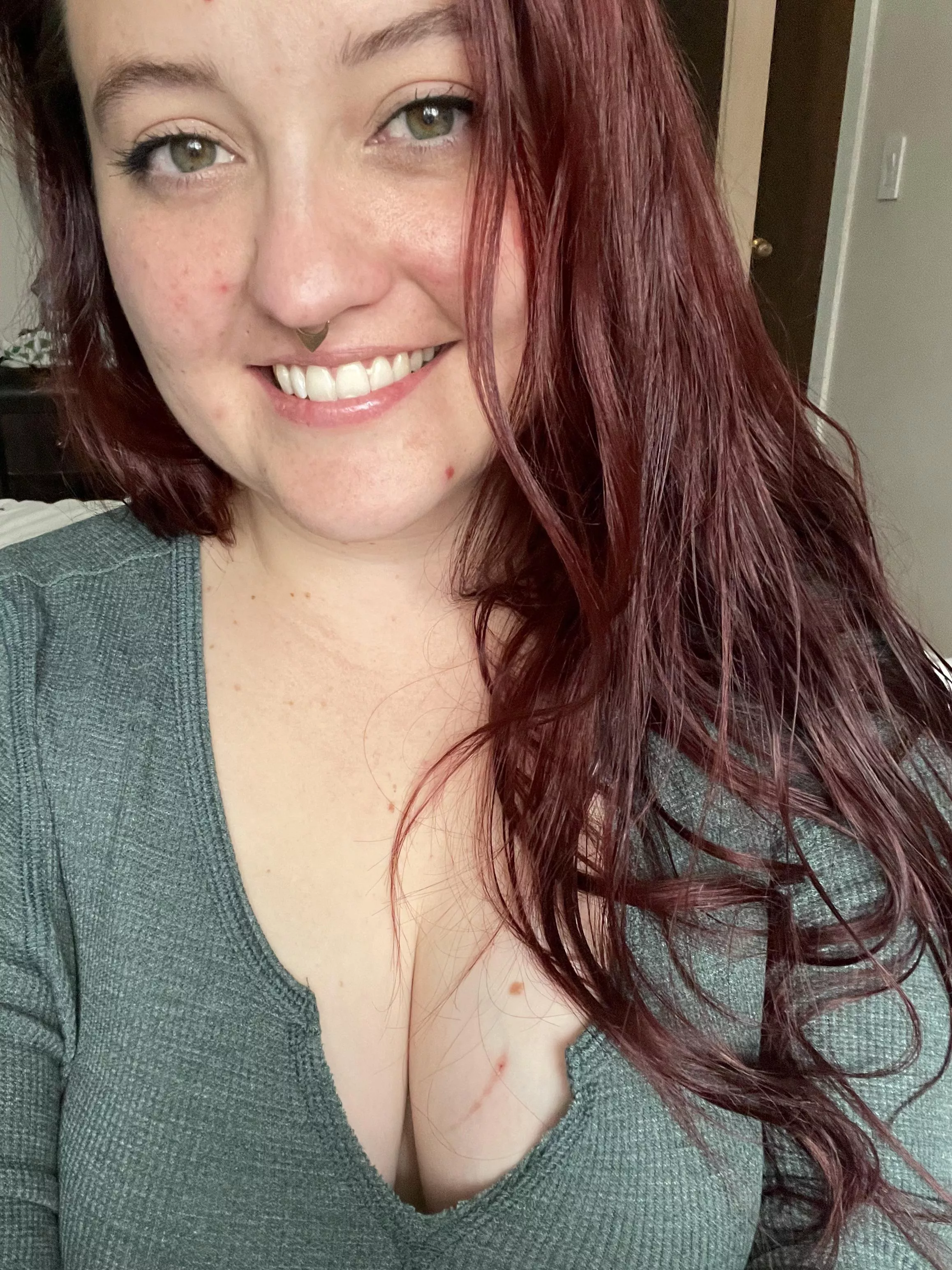 Still smiling even though it’s gloomy outside [f]