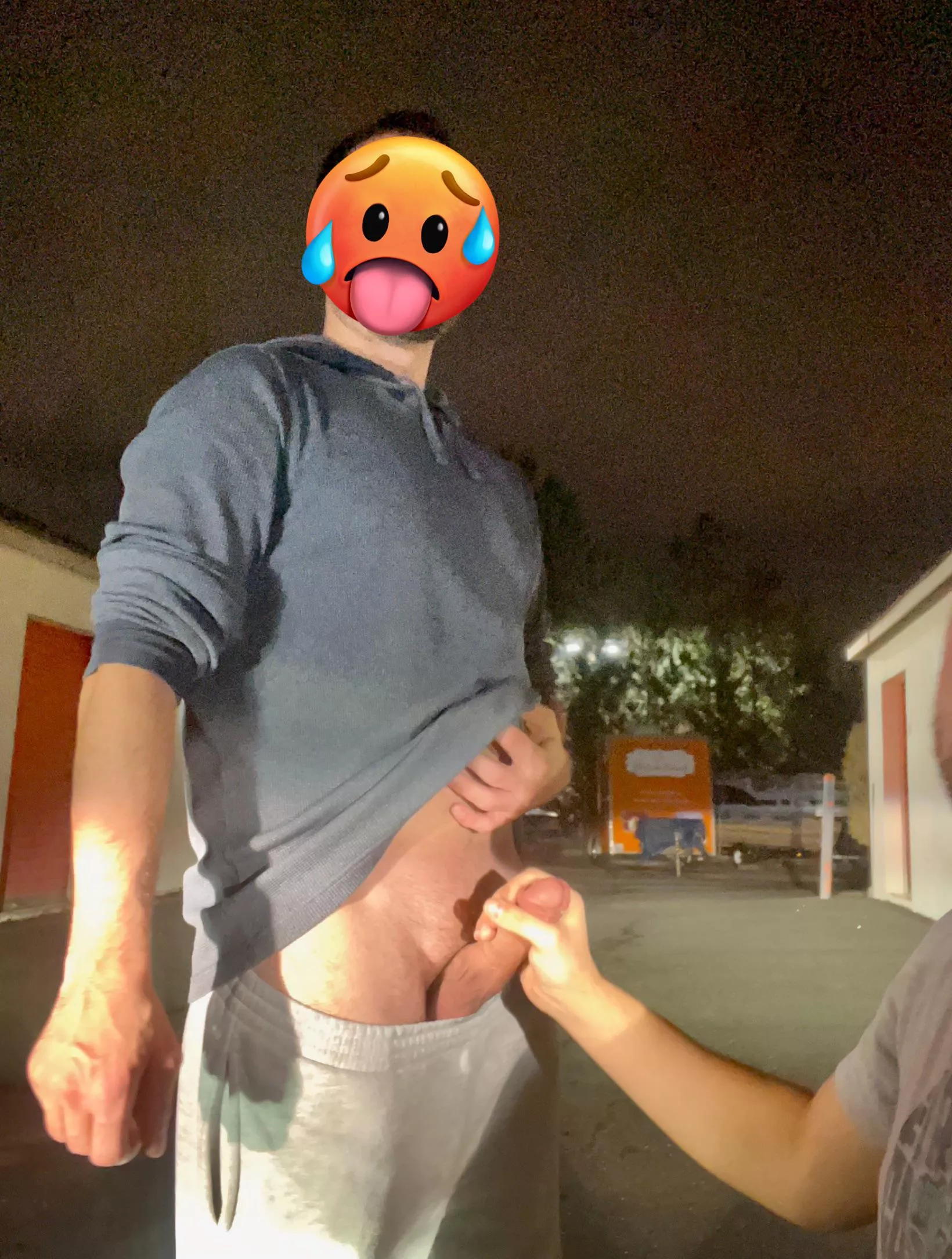 Sucking my bf cock in public. (30 M)