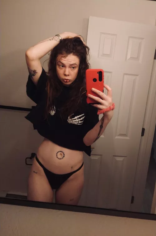 The night is young… what sort of trouble shall we get into? 😏✨