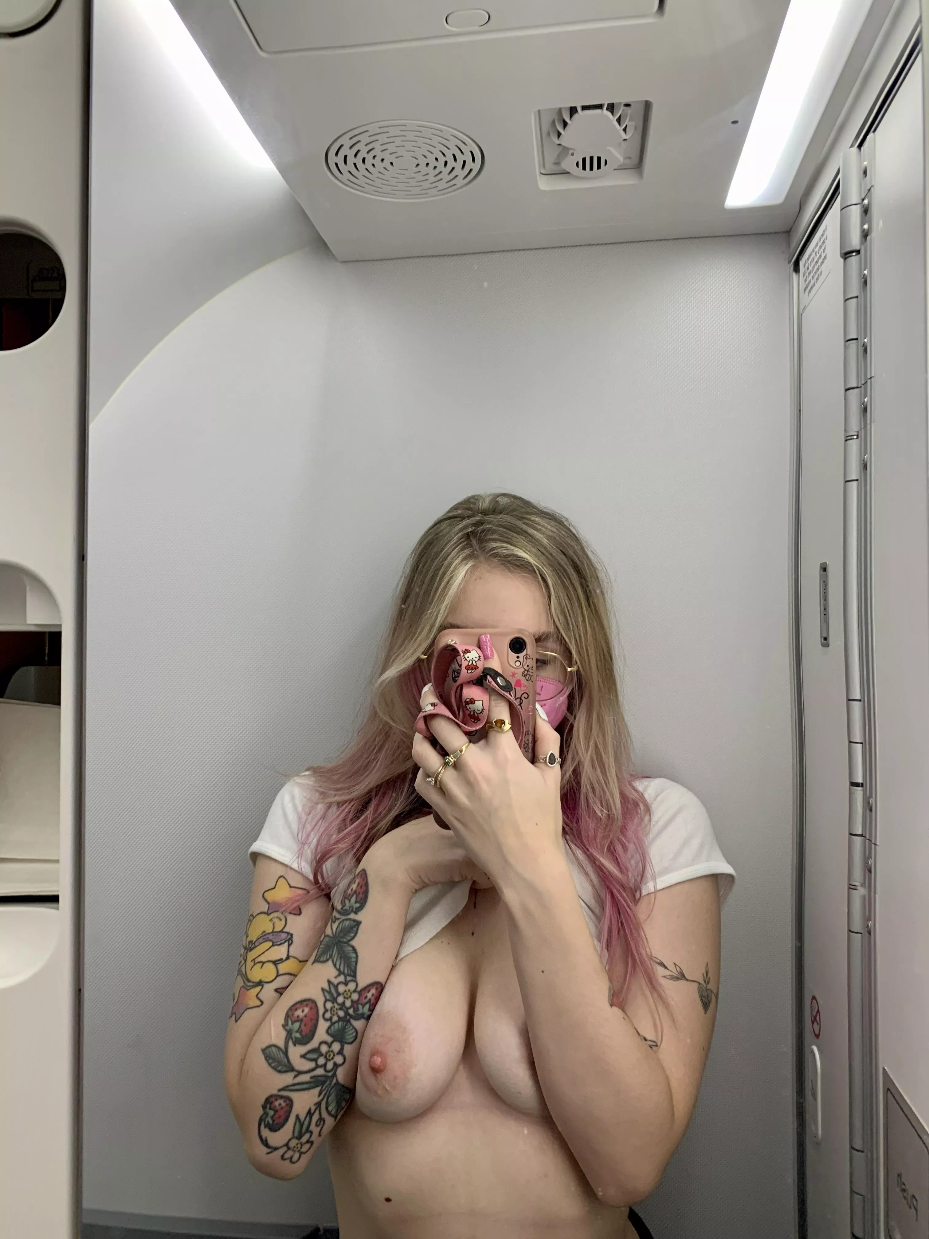 travel with me ? ✈️