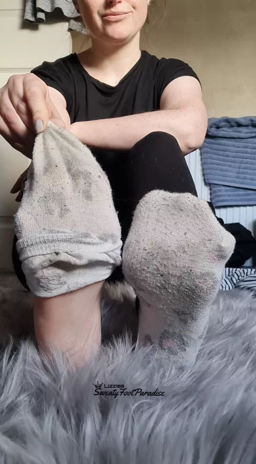 Well worn whites 🤭🥵 (Selling)