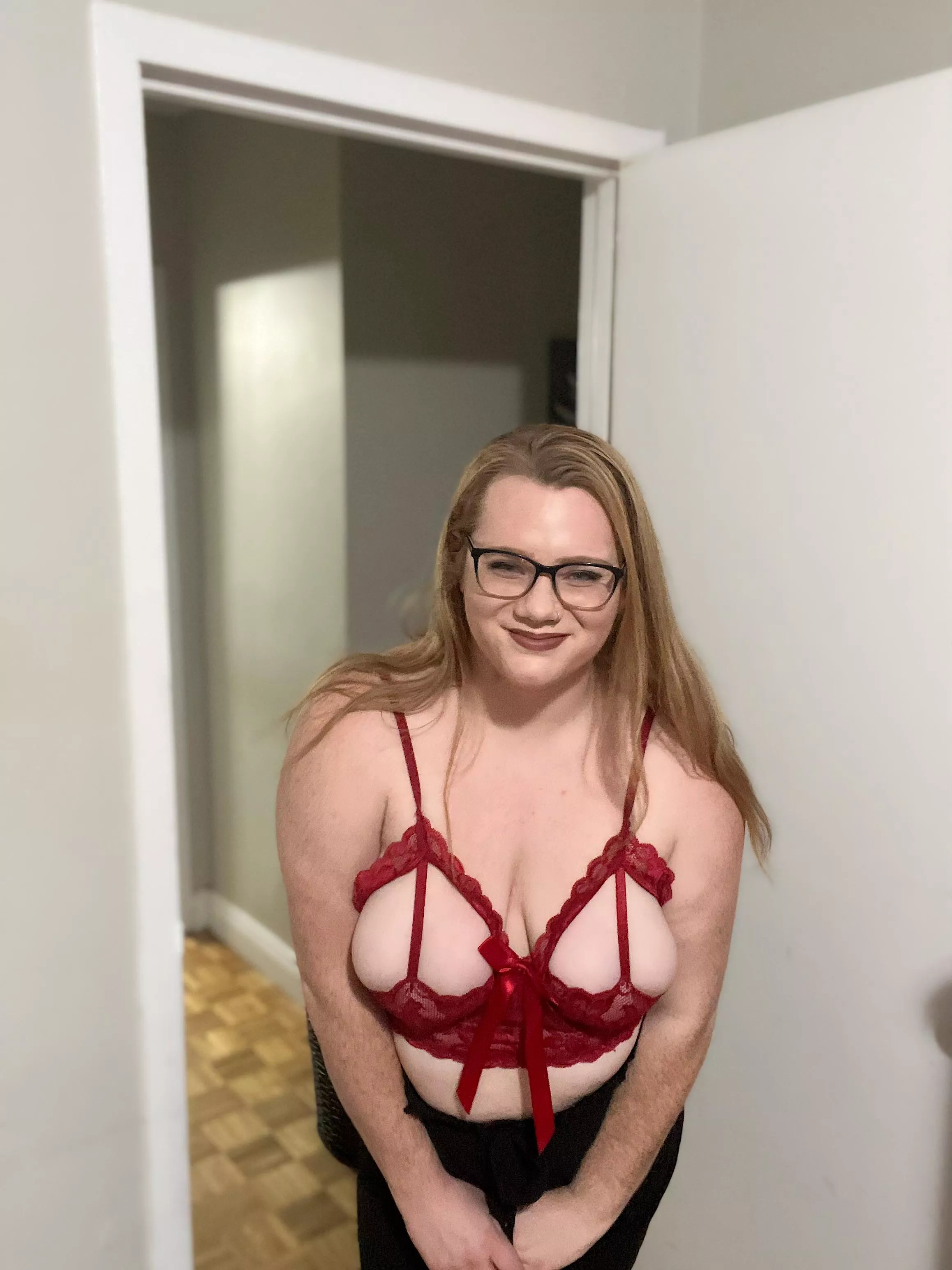 What was the first thing you noticed ? ☺️