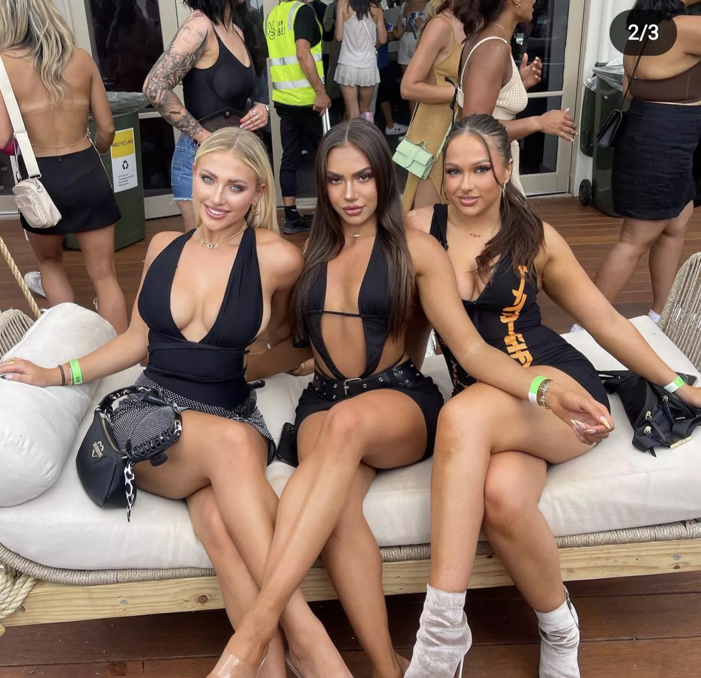 Which one do u want sucking ur dick?