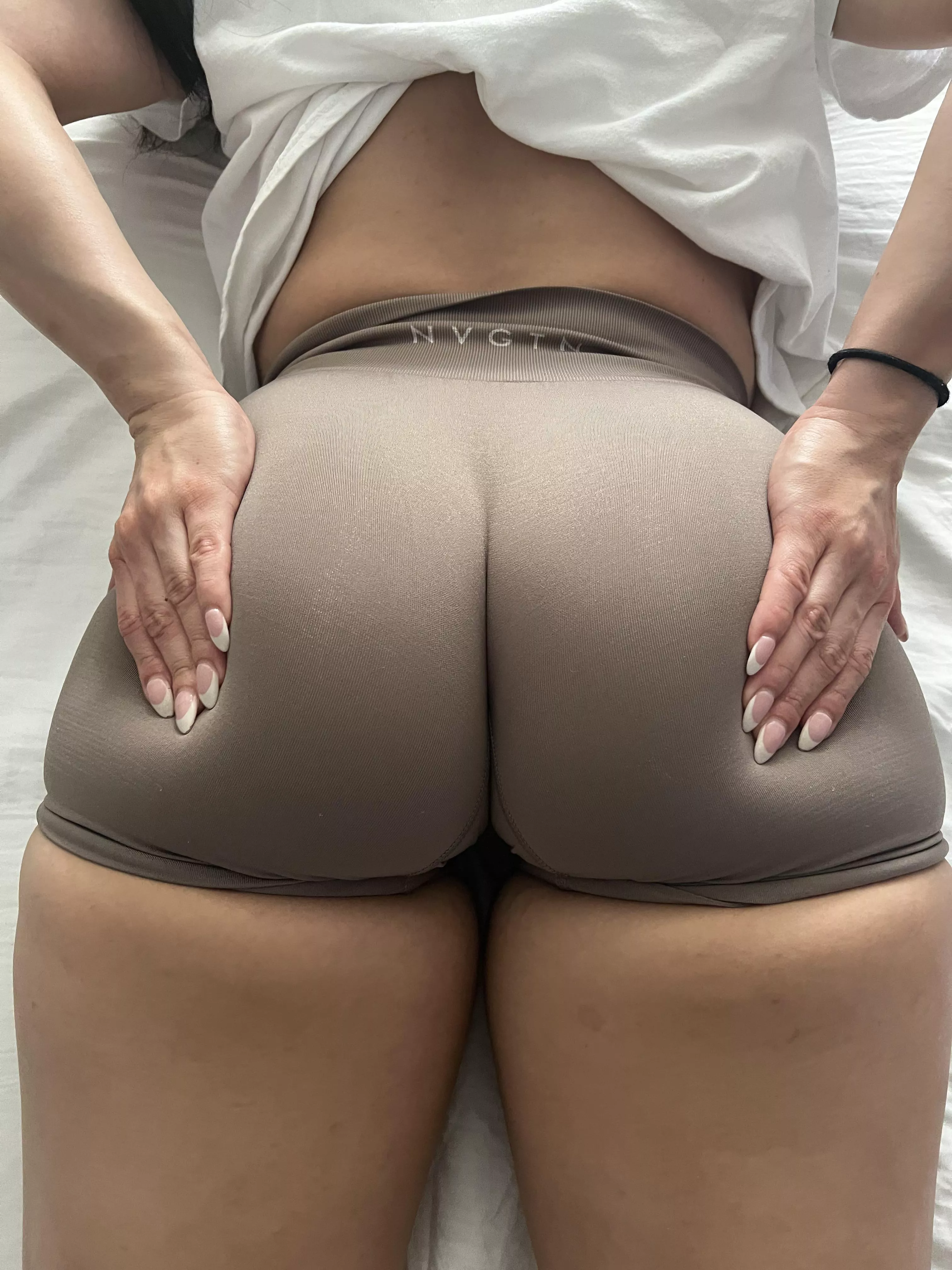 Who doesn’t love a big booty Latina who stays in the gym 🥵🔥🍑