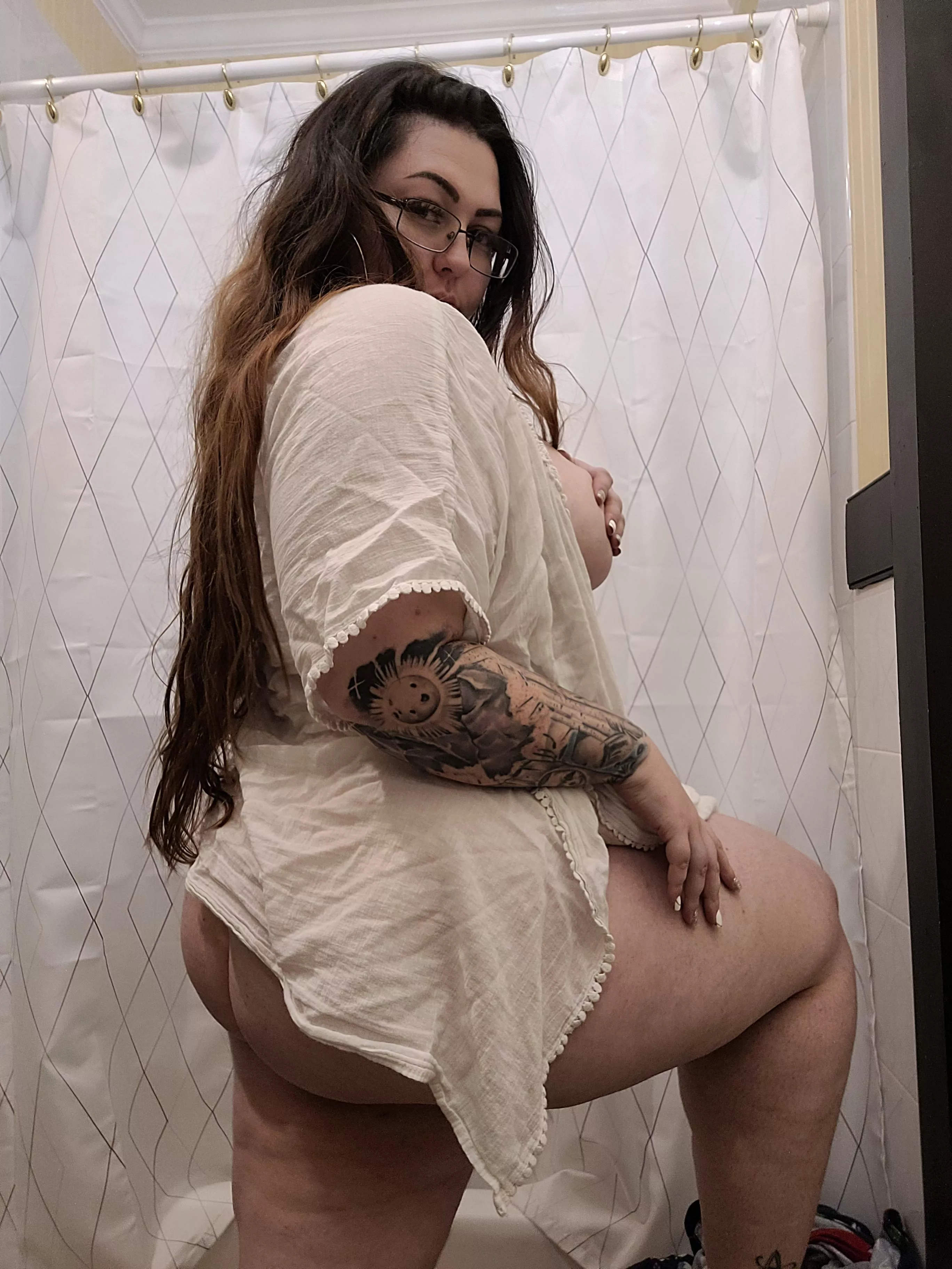 who wants to see me without this robe? 👀