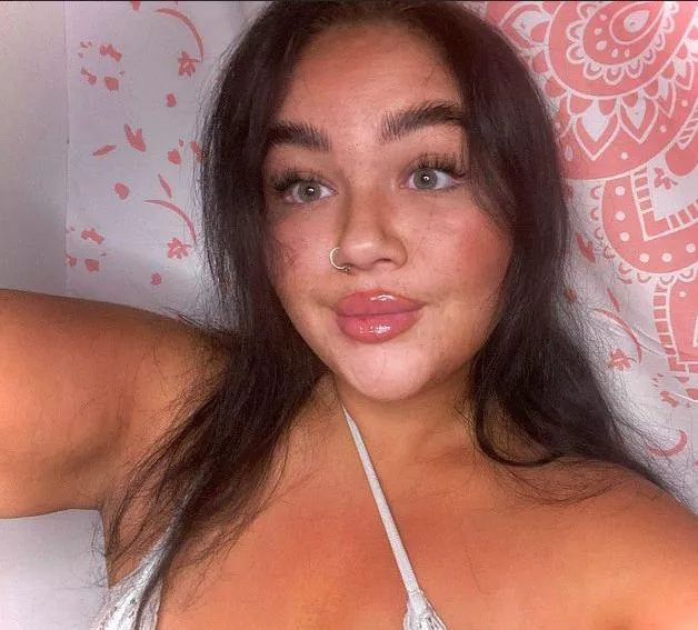 Wht do u think of her?