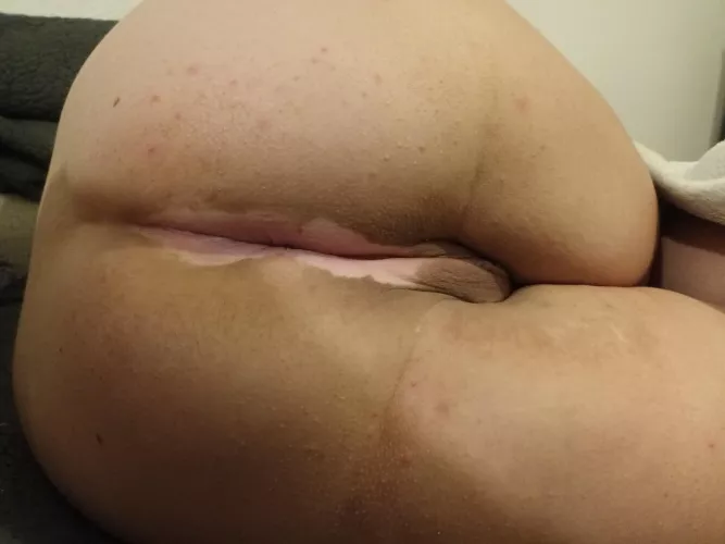 wtf?! who made this pic of me sleeping?