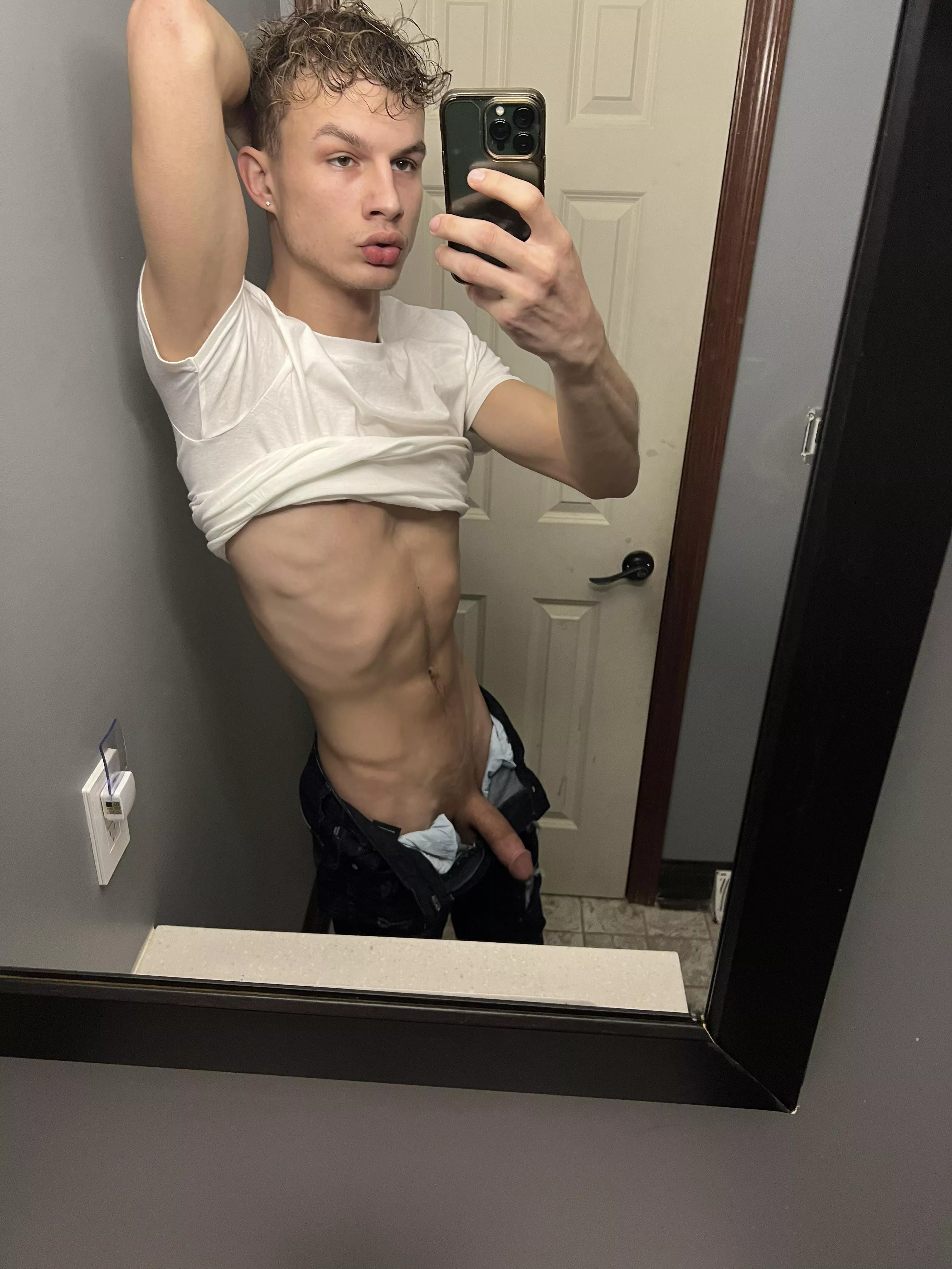 22 looking for a good time