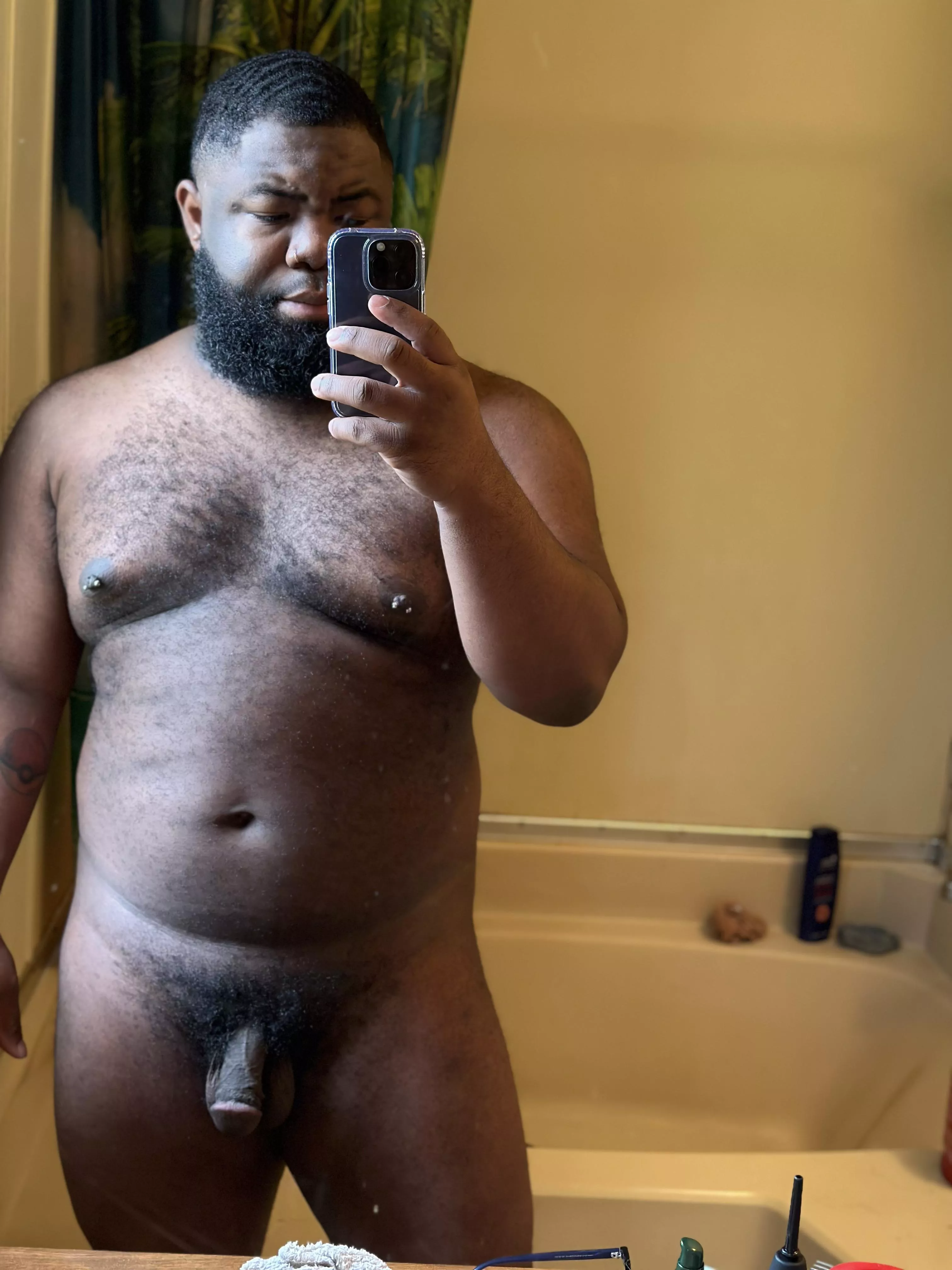 27 M looking for some similar built guys to help me blow my load before work SC:Patthestar61