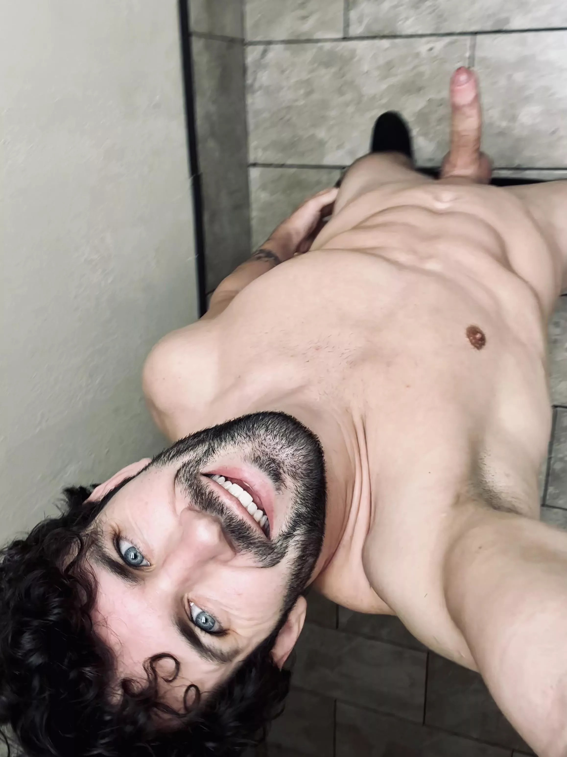 (32) healthcare professional, dad, slut.