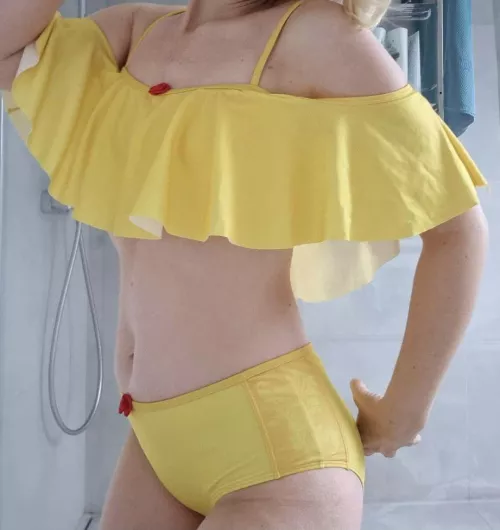 Any beasts here for a bikini princess? 👸