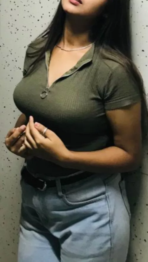 Anyone wanna jerk off and degrade to my slut!? dm for more