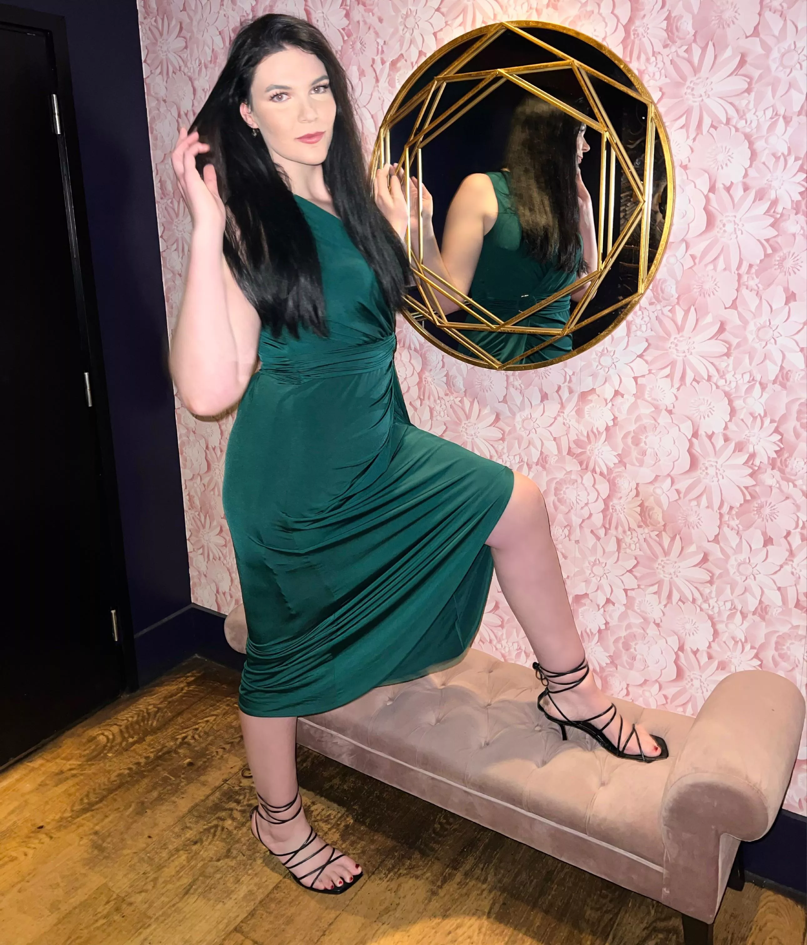 At 6ft 5” tall … I was never going to have short legs! They are 49” long.