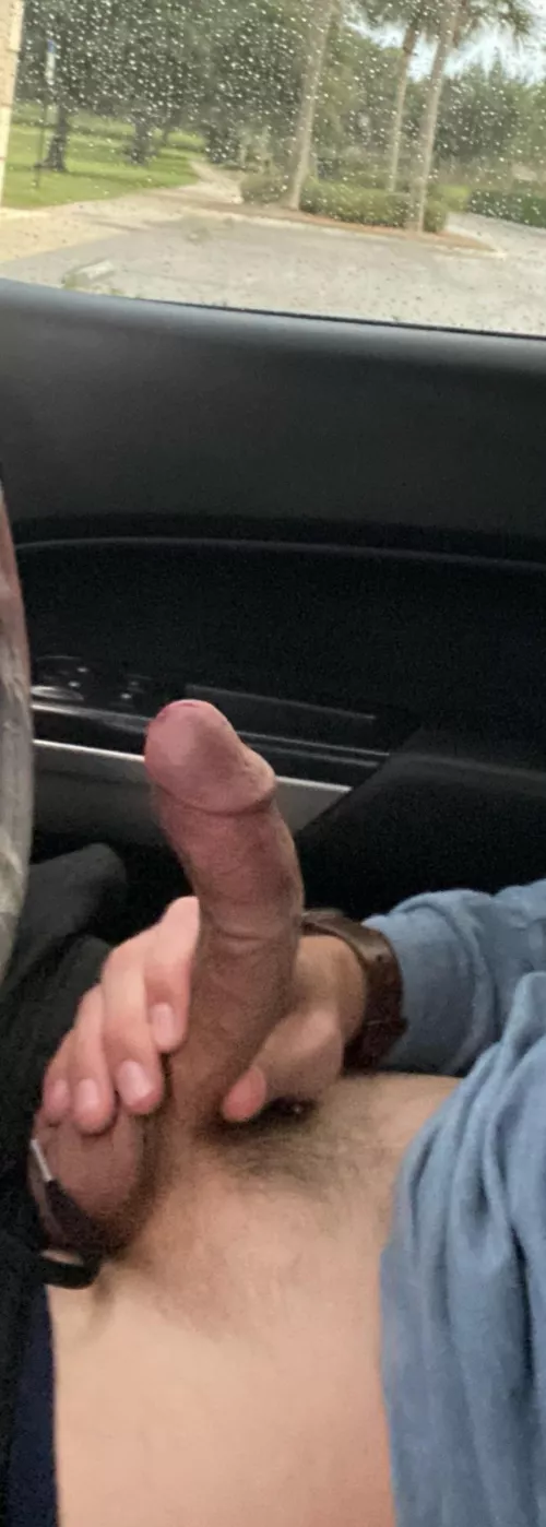 Bi Guy looking for luvin in all the wrong places 😈