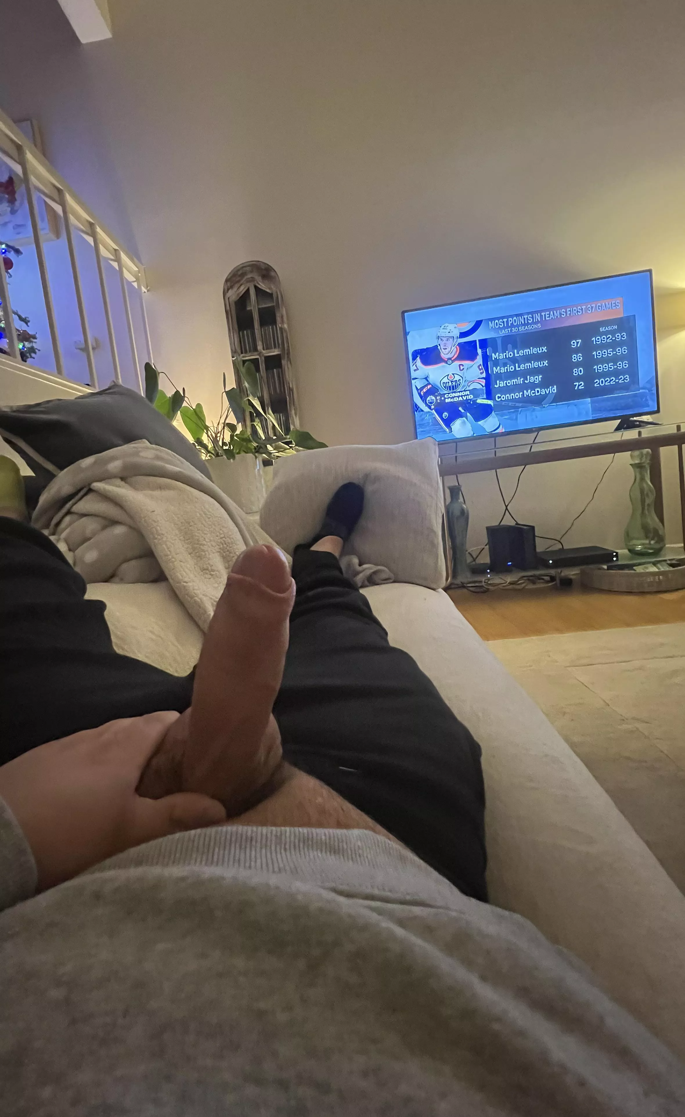 Bored and lonely 😩