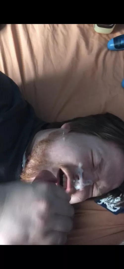 Can you tell I hate when he cums on my face.