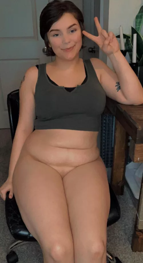 Come bounce around in this chair with me 😆