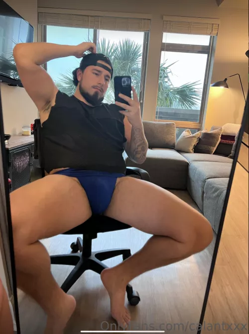 come get between these legs