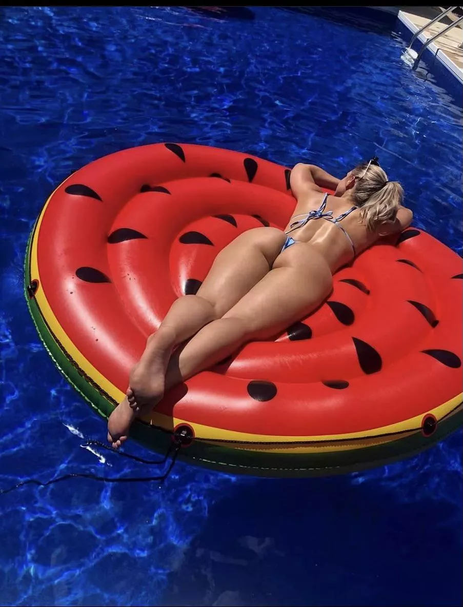 Come get wet with me💦