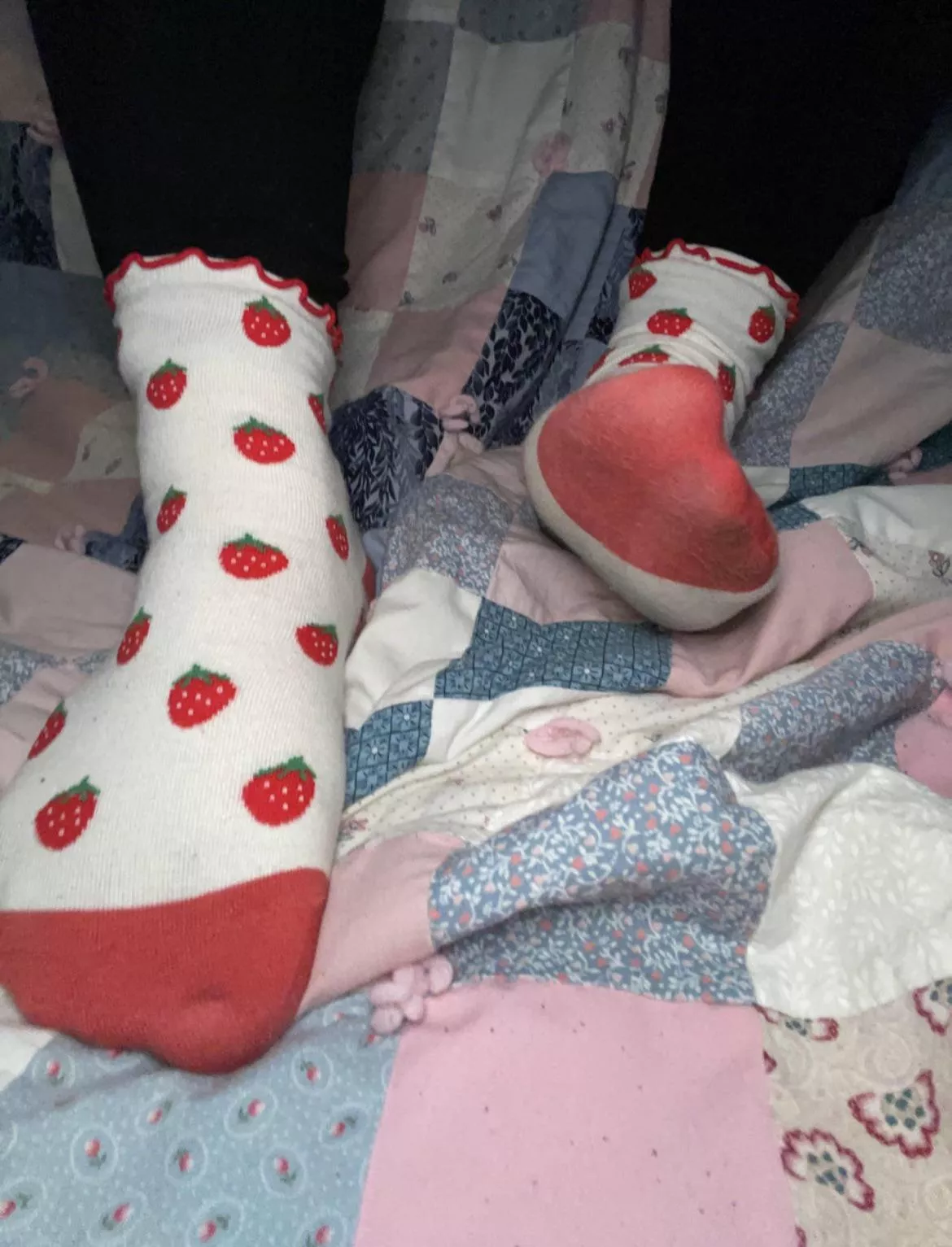 Day 2- cum sniff my toes!