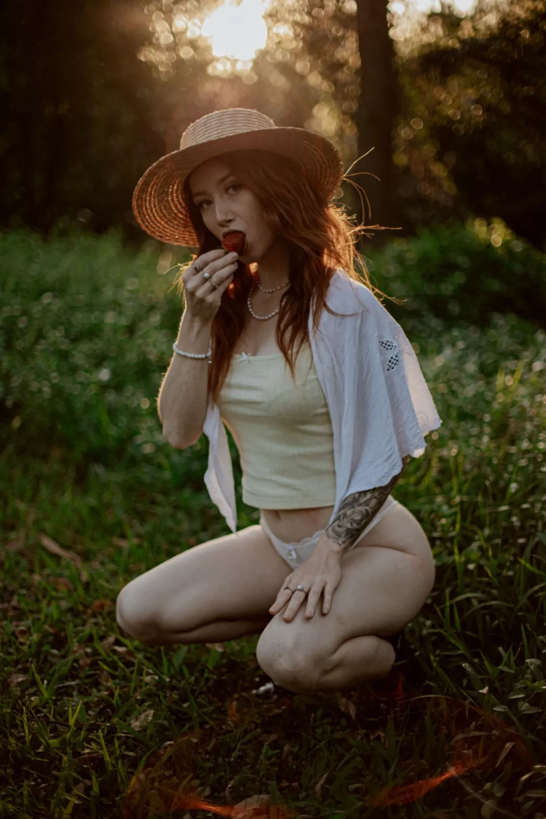 Do you enjoy eating strawberries 🍓 asmuch as I do? ...mmmm? 🤭👅