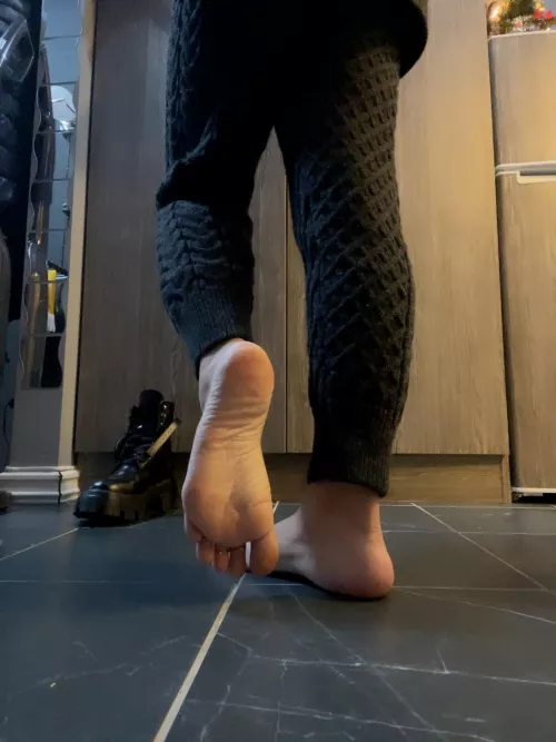 Do you want to lick my sweaty sole?