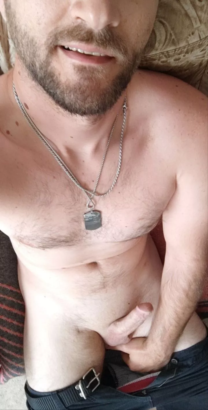 Does the beard suit me?