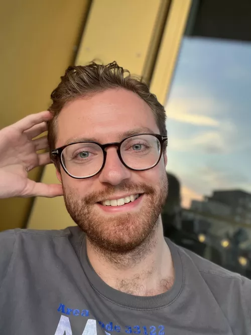 Dreaming of summer… Who’s up for a chat?