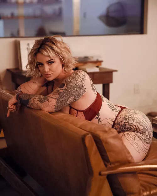 [F] waiting for the main event