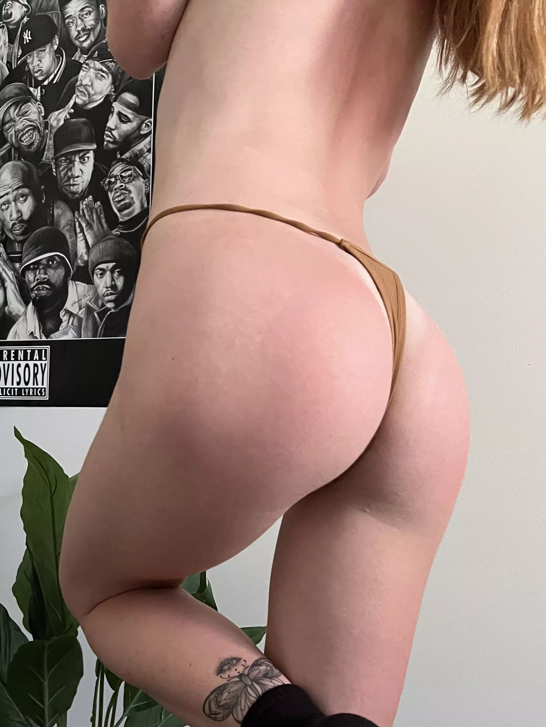 F18 just a lil booty for your feed 😘