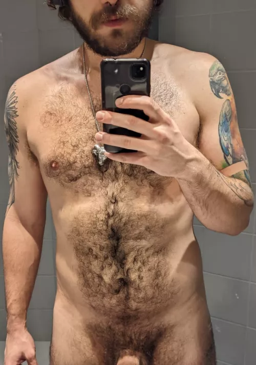Hairy and sweaty 🥵