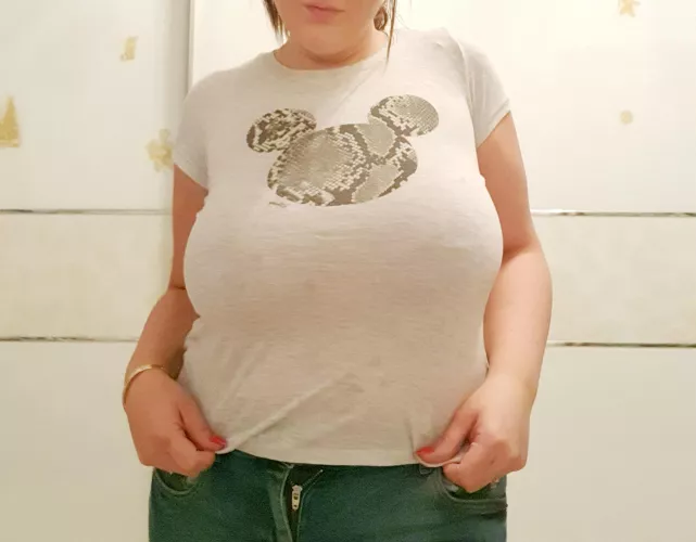 How do you like my tits?