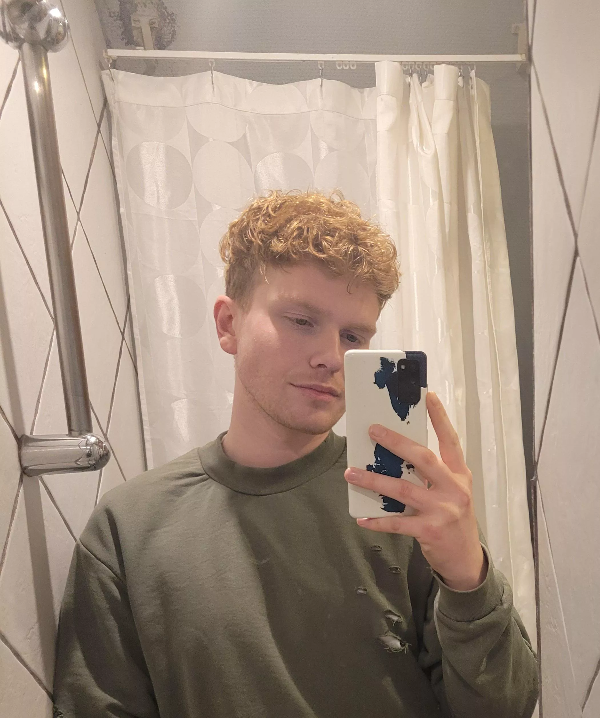 I feel my self asteem rising these days.. and damn it feels good!