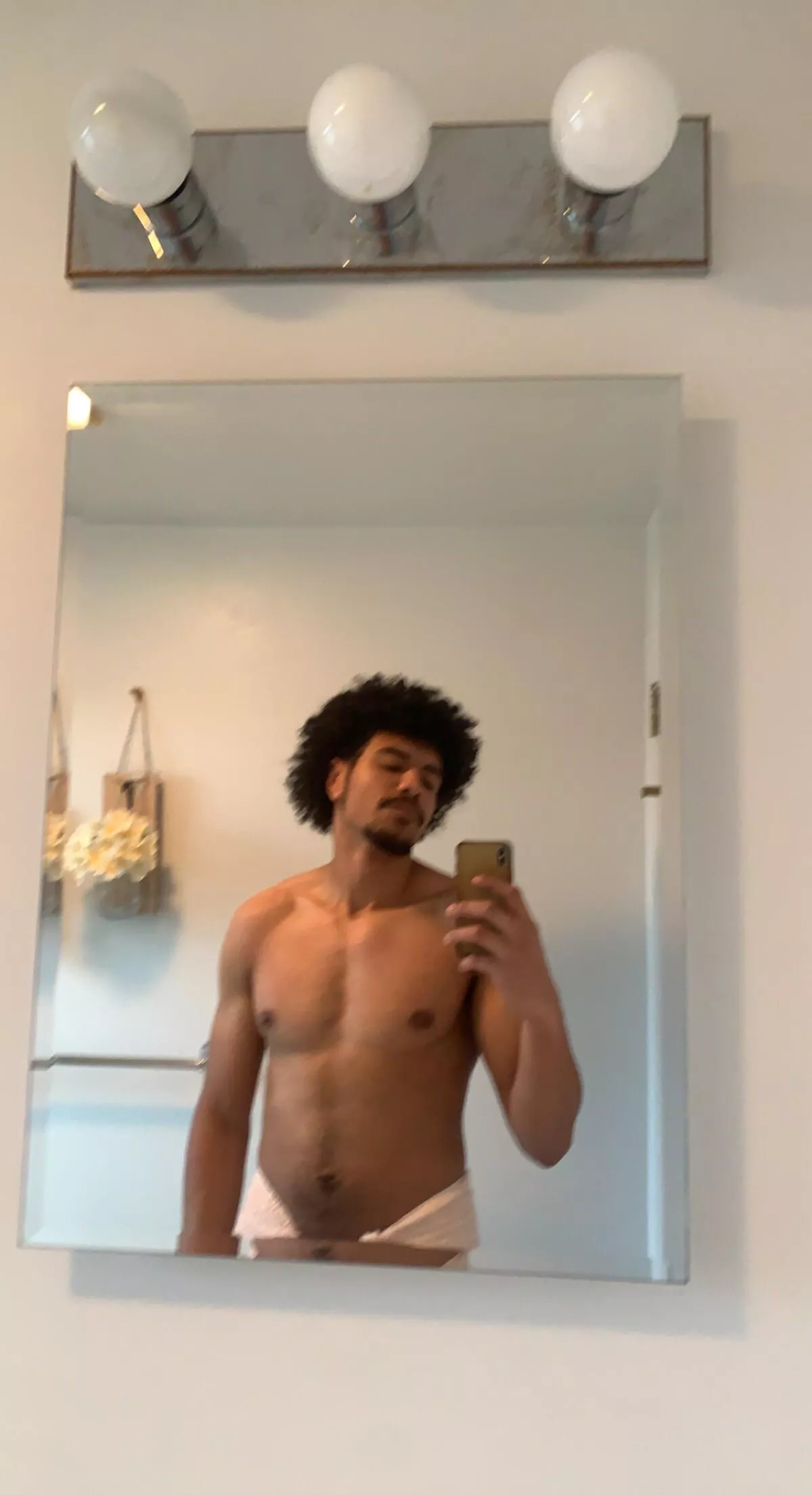 I hope you guys have a wonderful day full of happiness and love! 💜